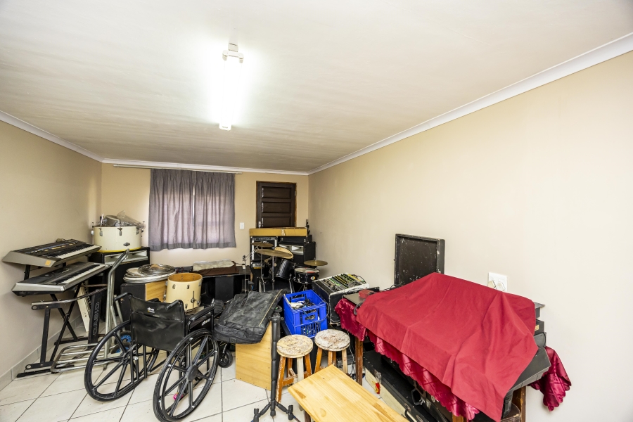 9 Bedroom Property for Sale in Rosedale Park Eastern Cape